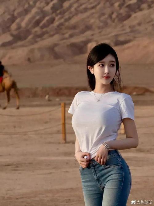 网红车模 女神照片,镜头下的惊艳瞬间